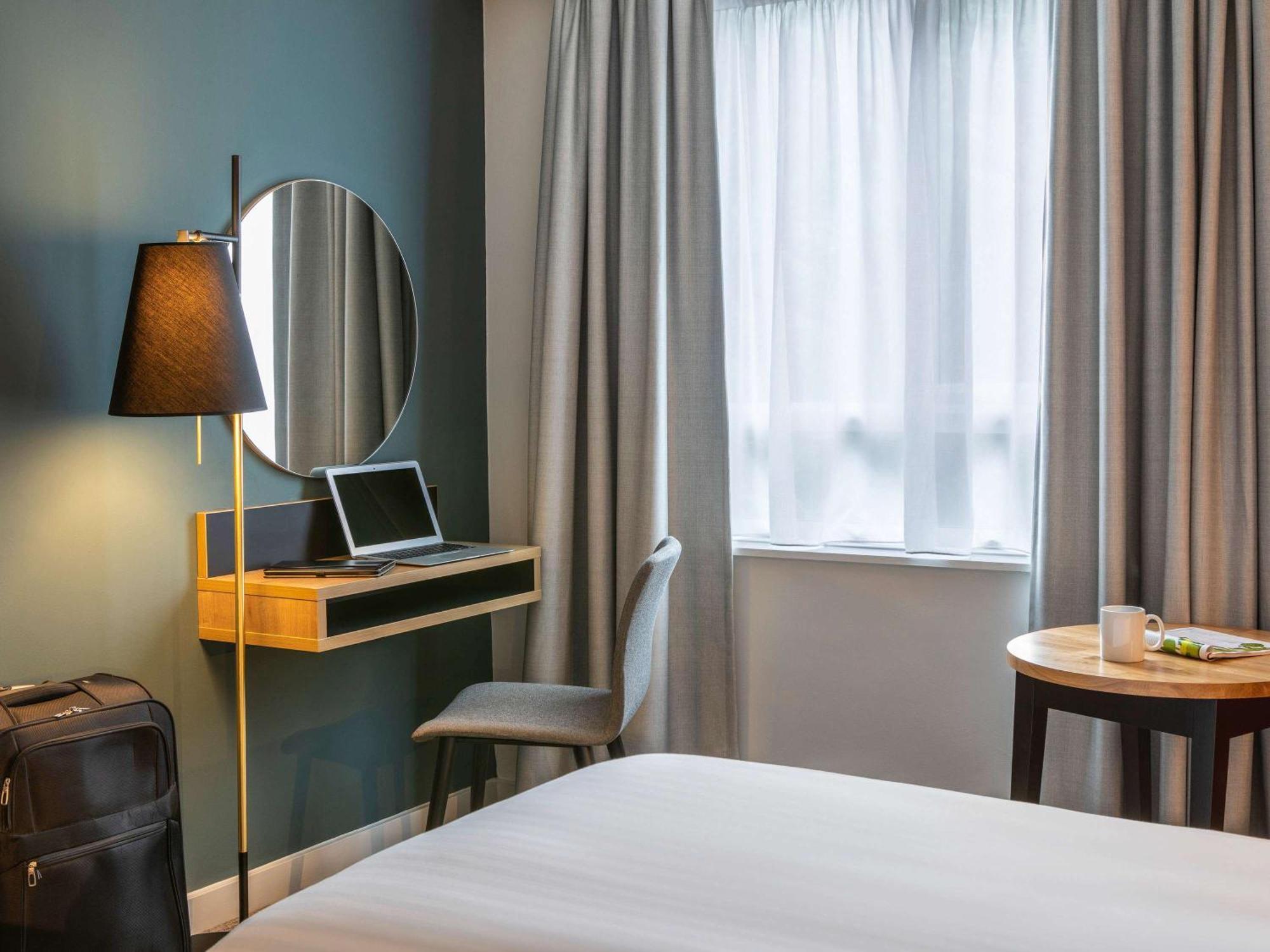 Hotel Mercure Birmingham West 4*
